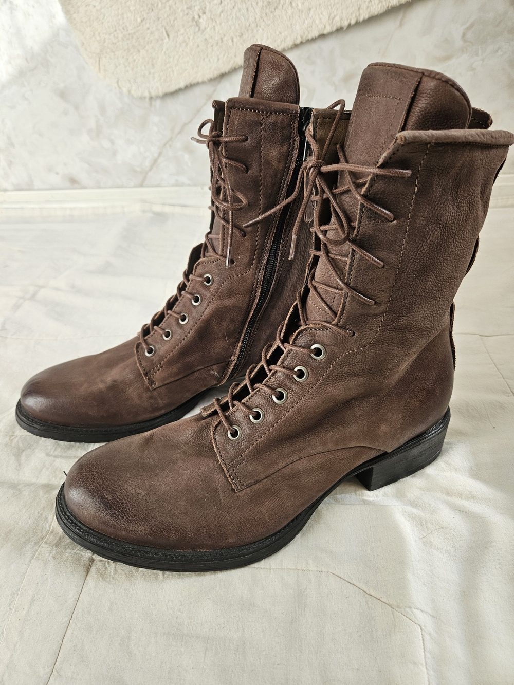 Nice Miz Mooz Leather Women’s Lace Zip Up Brown Combat Boots 9.5